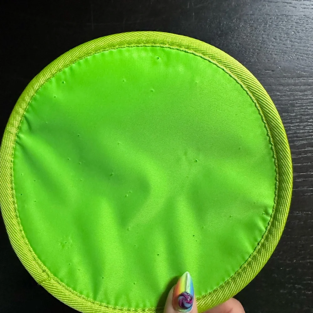 Extremely Rare Beetlejuice Sandworm Pin Display Bag